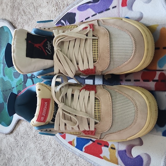 Jordan Retro 4 Guava Ice - Picture 2 of 9